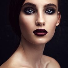 Mi Proyecto del curso: Retoque fotográfico de moda y belleza con Photoshop. Fashion Photograph, and Photo Retouching project by Jonathan Buele - 12.31.2019