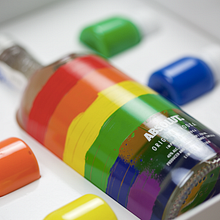 Absolut Rainbow - Pride 2017 Edition. Projekt z dziedziny  Manager art, st, czn, Design, Projektowanie opakowań i  Reklama użytkownika Eduardo Yeves Estevez - 14.01.2020