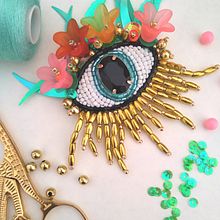 Ojos.. Embroider, and Creativit project by Camila Rubio Erazo - 08.30.2019