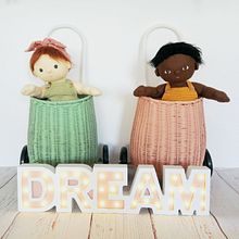 "Todo sueño comienza con un niño feliz”. Projekt z dziedziny Fotografia na Instagram użytkownika Raquel Casado - 15.01.2020