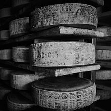 Artisan production of "Asiago" cheese. Un proyecto de Fotografía de Giancarlo Soncin - 16.01.2020