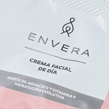 Envera. Un proyecto de Br e ing e Identidad de Alejandro Pascalis - 01.01.2017