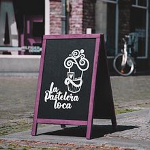 Imagotipo La Pastelera Loca. Br, ing, Identit, and Logo Design project by Rosa Hernández - 01.10.2020