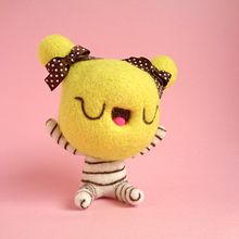 Ceecee, cotton candy girl - Banana Ein Projekt aus dem Bereich Bildende Künste, H, werk, Skulptur, Design von Figuren und Art To von droolwool - 04.02.2020