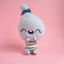 Ceecee, cotton candy girl - Blue Raspberry Ein Projekt aus dem Bereich Bildende Künste, H, werk, Design von Figuren, Skulptur und Art To von droolwool - 06.02.2020