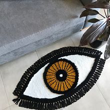 Alfombra con forma de Ojo. Un projet de Broderie de Nayla Marc - 17.02.2020