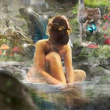 Reflective fairy. Un proyecto de Concept Art, Creatividad, Dibujo artístico, Dibujo realista, Dirección de arte, Diseño, Diseño digital, Diseño gráfico, Fotografía, Fotografía digital, Ilustración tradicional, Ilustración digital y Retoque fotográfico de Adan Gómez - 18.02.2020