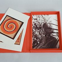 Caja-libro para Proyecto Carmen Córdoba de Julieta Casariego. Un progetto di Rilegatura e Fotografia di prodotti di Amelia Garcia - 01.08.2019