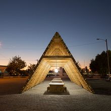 Pabellón Cultural Migrante . Un proyecto de Arquitectura, Carpintería, Diseño, Diseño, creación de muebles					, Diseño industrial y DIY de Daniel Romero / Tuux - 18.04.2016