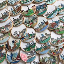 Series of city hand embroideries. Un proyecto de Bordado de Kseniia Guseva - 28.02.2020