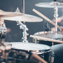 Curso Motion Graphics Domestica - Project N1. Un progetto di Animazione, Animazione 2D, Cinema, video e TV, Design digitale, Motion graphics, Multimedia, Postproduzione audiovisiva, Pubblicità e Video di Santiago Dimas - 12.12.2019