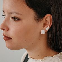 Galatea - Jewelry photography. Photograph, Fine-Art Photograph, Studio Photograph, Fashion Photograph, Product Photograph, Portrait Photograph, Digital Photograph, and Commercial Photograph project by Estela Míguez Gómez - 03.01.2020