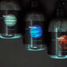 Vostok, jabones de otro planeta. Br, ing, Identit, Art Direction, Design, Graphic Design, Photograph, Product Photograph, and Packaging project by Bel Llull - 05.10.2019