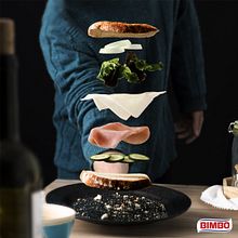 BIMBO: El sándwich volador . Arts, Crafts, Creativit, Photograph, Studio Photograph, and Photo Retouching project by The Monkey Hub - 11.04.2019