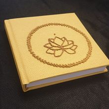 Encuadernación con bordado. Un projet de Artisanat, Broderie , et Reliure de Cristina Voces - 05.03.2020