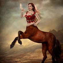 Centaura del Viento. Photographic Composition, Photograph, Fine-Art Photograph, Studio Photograph, Digital Photograph, Traditional illustration, and Digital Illustration project by Alexandra Martín García | ArtDrómeda - 09.16.2019