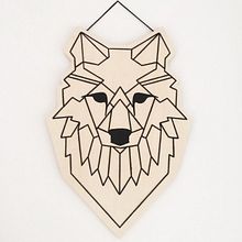 LOBO BORDADO EN MADERA. Un projet de Artisanat de L´ABU studio - 09.03.2020