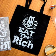 Eat the Rich. Un progetto di Stampa, H, lettering, Illustrazione tradizionale e Lettering di Javier Piñol - 10.07.2019