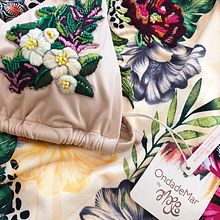 Colaboración Onda de Mar by AMARPO. Un proyecto de Artesanía, Bordado, Diseño, Diseño de moda y Estampación de Ana María Restrepo - 20.03.2020