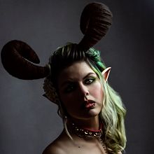 Horns. Un proyecto de Fotografía, Fotografía artística, Fotografía de estudio y Fotografía de retrato de brimo.photo - 25.03.2020