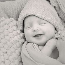 Mi Proyecto del curso: Introducción a la fotografía newborn. Een project van Fotografie van Sara Villagrasa - 27.03.2020