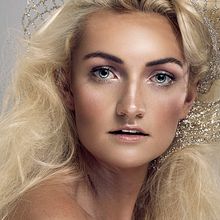 Mi Proyecto del curso: Retoque fotográfico de moda y belleza con Photoshop. Un proyecto de Diseño gráfico de Melbin Marte - 29.03.2020