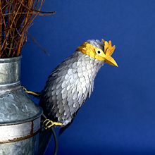 El Pájaro de Hojalata. Inspirada en la artesanía de hojalata.. Un proyecto de Artesanía, Bellas Artes, Escultura, Fotografía artística, Papercraft y Retoque fotográfico de Gabriela Castellanos - 02.04.2020