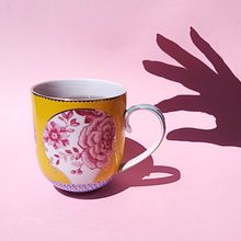 Meu projeto do curso: Fotografia de produto com luz direta do sol. Un proyecto de Marketing Digital de Débora Vilhena - 13.04.2020