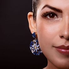Trabajo del curso : Adobe Photoshop para retoque de retratos. Photographic Composition, Portrait Photograph, and Photo Retouching project by Chichabot - 04.05.2020