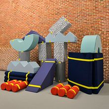 Frei & Frou. Creating with Kids, Art Direction, Game Design, Printing, Interior Decoration, Audiovisual Production, and Fiber Arts project by María Carmona Díaz - 04.06.2020