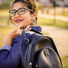 @YessieBeautyShop: Fotografía lifestyle para Instagram . Un proyecto de Fotografía, Fotografía de moda y Fotografía de producto de Anel Sánchez - 12.04.2020