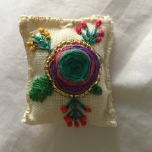 Florecer. Embroider, and Creativit project by Camila Muñoz Bozo - 05.13.2020