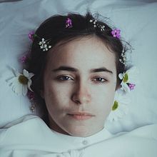 The Grown. Photograph, Fine-Art Photograph, Studio Photograph, Fashion Photograph, Portrait Photograph, and Digital Photograph project by Saray Leal - 04.10.2020