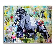 Silverback Mountain Gorilla Artwork. Un proyecto de Arte urbano, Bellas Artes y Diseño de Adriana Riolo - 01.07.2019