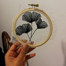 ginkgo biloba sobre tul. Un proyecto de Bordado de Esther AB - 20.03.2020