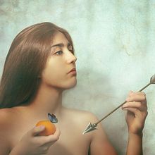 Mi Proyecto del curso: Retoque fotográfico de moda y belleza con Photoshop. Photographic Composition, Photograph, Fine-Art Photograph, Studio Photograph, Portrait Photograph, and Photographic Lighting project by Saray Leal - 04.16.2020
