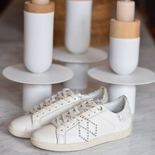 Mi Proyecto del curso: Lanzamiento de tu primer negocio online. Shoe Design project by fabio.granelli - 04.19.2020