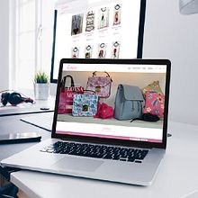 DISEÑO WEB PARA TIENDA LOYSA MODA.. Un proyecto de Desarrollo Web, Diseño, Diseño gráfico y Diseño Web de María Hierro García - 12.03.2018