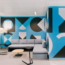 Santander Innovation Offices. Arquitetura de interiores, e Design projeto de Jeffrey Ludlow - 01.06.2015