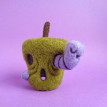 Rotten apple and Worm - Halloween Ein Projekt aus dem Bereich Bildende Künste, H, werk, Design von Figuren, Skulptur und Art To von droolwool - 24.04.2020
