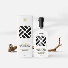 Mesía, extra virgin olive oil.. Br, ing, Identit, and Product Design project by Alex Muriana - 04.26.2020