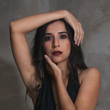 Mi Proyecto del curso: Estudio en casa / Primer intento. Un proyecto de Fotografía de retrato de Iuri Braga - 26.04.2020