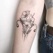 Poppy Uterus Power . Un proyecto de Diseño de tatuajes de Vitória Vilela - 27.04.2020