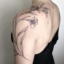 Shoulder. Tattoo Design project by Vitória Vilela - 04.27.2020