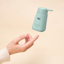 IKI · Dentífrico natural. Een project van  Br, ing en identiteit y Productontwerp van Tatabi Studio - 29.04.2020