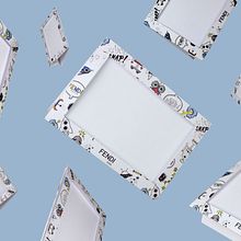 Fendi Kids- Photo Frame . Un proyecto de Dirección de arte, Diseño de producto, Fotografía de producto, Packaging y Papercraft de David Bonanni - 29.04.2020