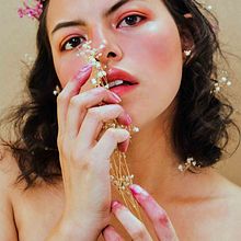 Dry. Fashion Photograph, Portrait Photograph, and Photo Retouching project by Viviana Álvarez - 05.04.2020