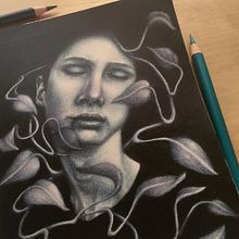 My final project: Retrato en claroscuro con lápices de colores. Un proyecto de Dibujo, Dibujo a lápiz, Dibujo artístico, Dibujo de Retrato e Ilustración tradicional de Marta Serrano Sánchez - 07.05.2020
