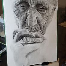 Retrato Madre Teresa de Calcuta. Traditional illustration, Fine Arts, Sketching, Pencil Drawing, Drawing, Portrait Drawing, Realistic Drawing, Artistic Drawing, and Figure Drawing project by Ezequiel Aisi - 05.04.2020