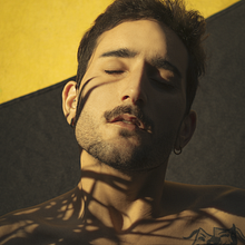 palma / Retrato fotográfico intimista. Photograph, Portrait Photograph, Photographic Lighting, Fine-Art Photograph & Interior Photograph project by Julián Aguirre - 05.13.2020